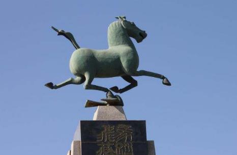 城市雕塑應(yīng)該怎么保護(hù)？呼吁大眾提升責(zé)任心